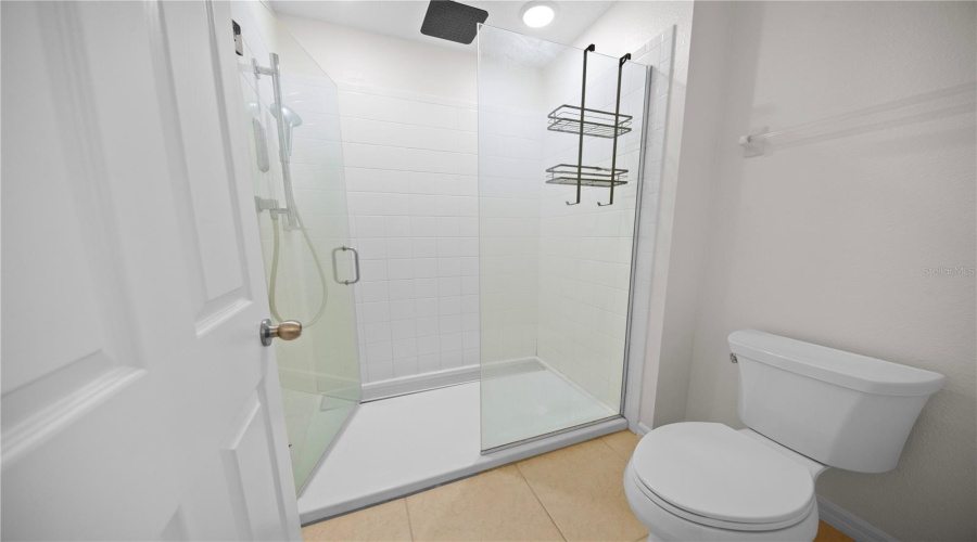 DAVENPORT, Florida 33837, 5 Bedrooms Bedrooms, ,2 BathroomsBathrooms,Residential,For Sale,ANNA,0,MFRO6382973