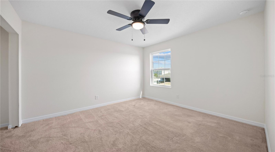 DAVENPORT, Florida 33837, 5 Bedrooms Bedrooms, ,2 BathroomsBathrooms,Residential,For Sale,ANNA,0,MFRO6382973