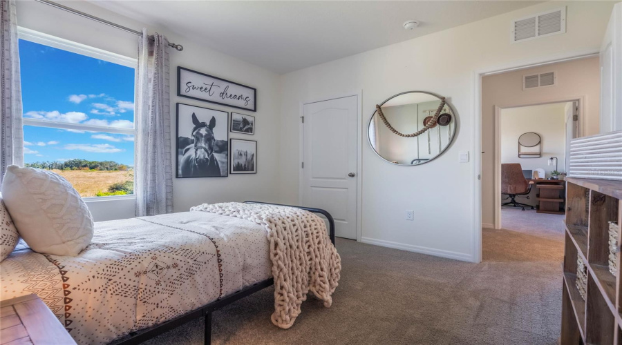 DAVENPORT, Florida 33896, 5 Bedrooms Bedrooms, ,3 BathroomsBathrooms,Residential,For Sale,OAKS RIVER STREET,0,MFRO6366918