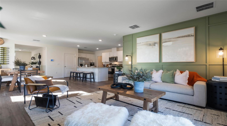 DAVENPORT, Florida 33896, 5 Bedrooms Bedrooms, ,3 BathroomsBathrooms,Residential,For Sale,OAKS RIVER STREET,0,MFRO6366918