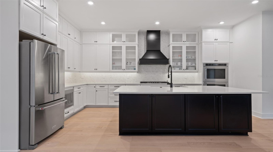 CELEBRATION, Florida 34747, 7 Bedrooms Bedrooms, ,5 BathroomsBathrooms,Residential,For Sale,CELEBRATION,0,MFRS5140905