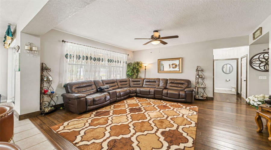 DAVENPORT, Florida 33896, 5 Bedrooms Bedrooms, ,4 BathroomsBathrooms,Residential,For Sale,PINE RIDGE,0,MFRO6378623