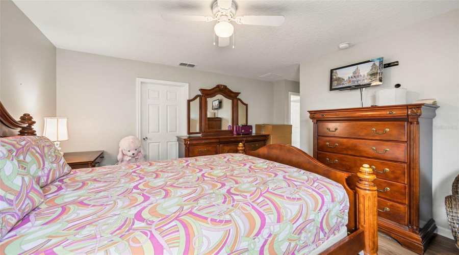 DAVENPORT, Florida 33896, 5 Bedrooms Bedrooms, ,4 BathroomsBathrooms,Residential,For Sale,PINE RIDGE,0,MFRO6378623