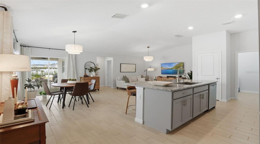 DAVENPORT, Florida 33897, 4 Bedrooms Bedrooms, ,2 BathroomsBathrooms,Residential,For Sale,PAPAYA,0,MFRO6381368