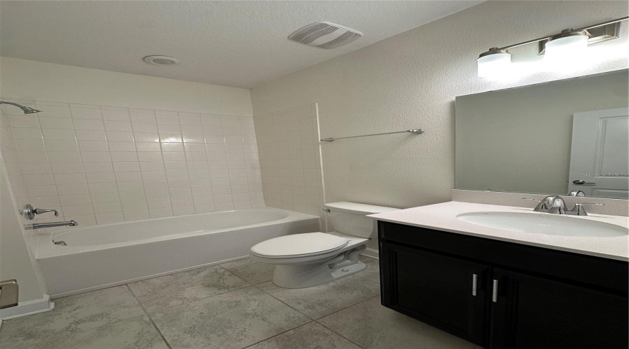 KISSIMMEE, Florida 34746, 4 Bedrooms Bedrooms, ,3 BathroomsBathrooms,Residential,For Sale,TITLE,0,MFRO6383915