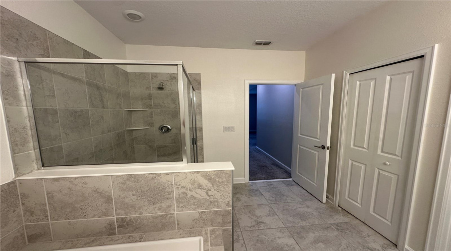 KISSIMMEE, Florida 34746, 4 Bedrooms Bedrooms, ,3 BathroomsBathrooms,Residential,For Sale,TITLE,0,MFRO6383915