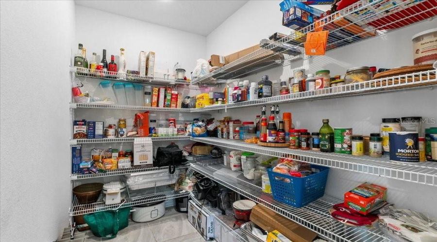 DAVENPORT, Florida 33837, 6 Bedrooms Bedrooms, ,3 BathroomsBathrooms,Residential,For Sale,JETT,0,MFRS5144220