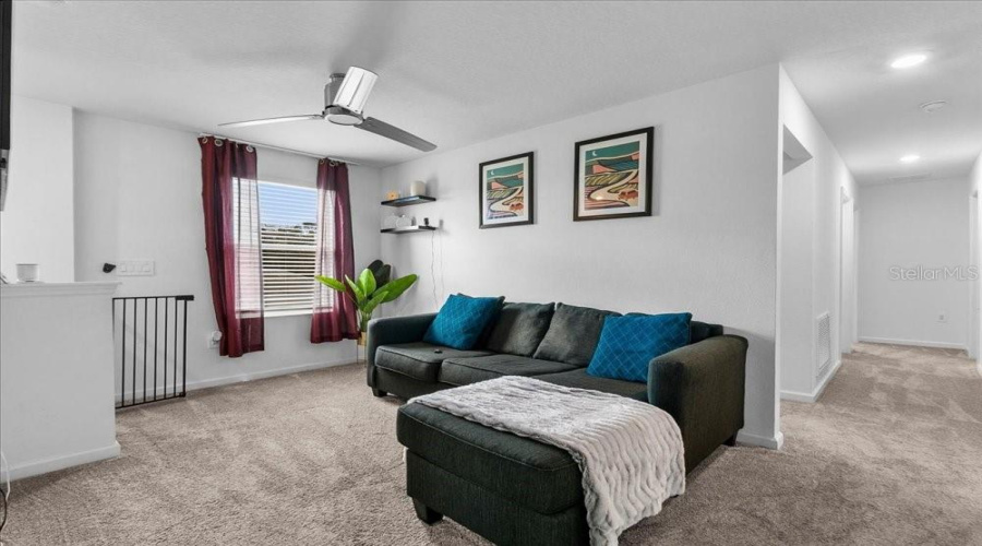 DAVENPORT, Florida 33837, 6 Bedrooms Bedrooms, ,3 BathroomsBathrooms,Residential,For Sale,JETT,0,MFRS5144220