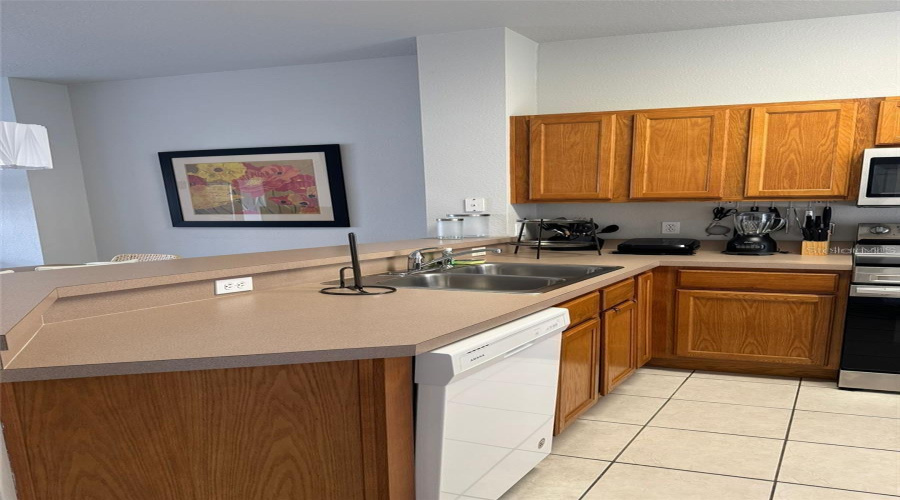 KISSIMMEE, Florida 34746, 3 Bedrooms Bedrooms, ,2 BathroomsBathrooms,Residential,For Sale,CORSA,0,MFRO6384128