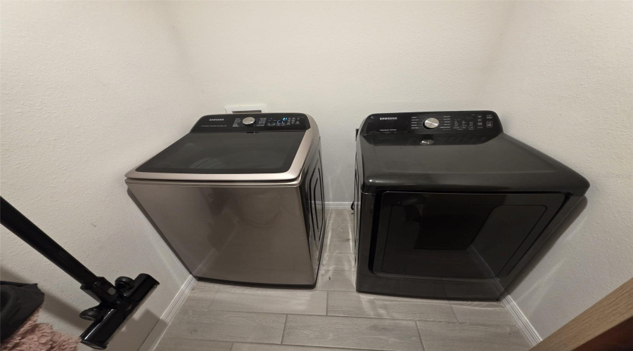 DAVENPORT, Florida 33837, 4 Bedrooms Bedrooms, ,3 BathroomsBathrooms,Residential,For Sale,SAGUARO STREET,0,MFRO6378288