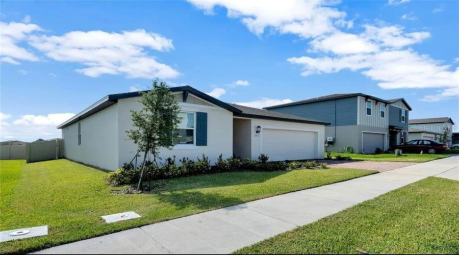 DAVENPORT, Florida 33837, 4 Bedrooms Bedrooms, ,3 BathroomsBathrooms,Residential,For Sale,SAGUARO STREET,0,MFRO6378288