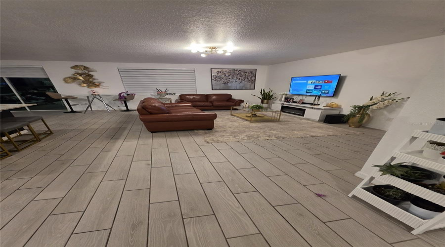 DAVENPORT, Florida 33837, 4 Bedrooms Bedrooms, ,3 BathroomsBathrooms,Residential,For Sale,SAGUARO STREET,0,MFRO6378288