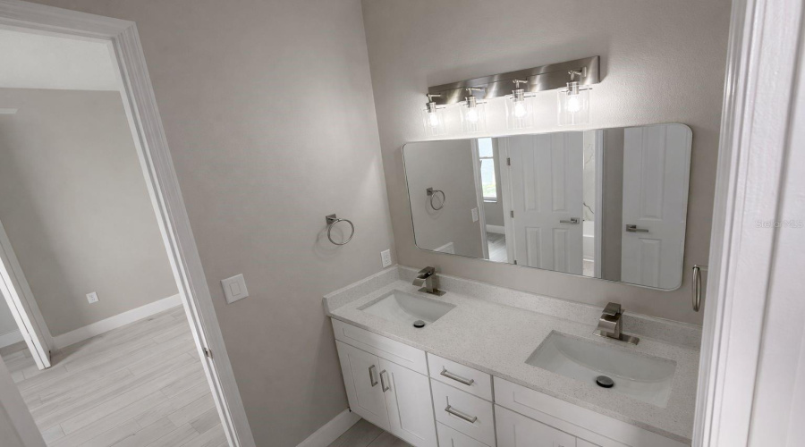 KISSIMMEE, Florida 34746, 4 Bedrooms Bedrooms, ,2 BathroomsBathrooms,Residential,For Sale,VALLEYVIEW,0,MFRO6382727