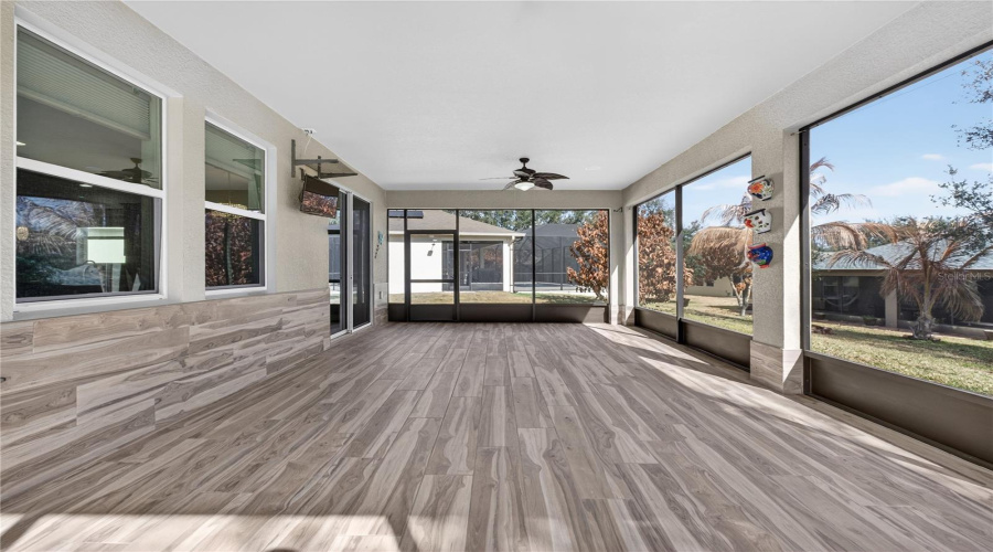 Covered, Screened in Lanai