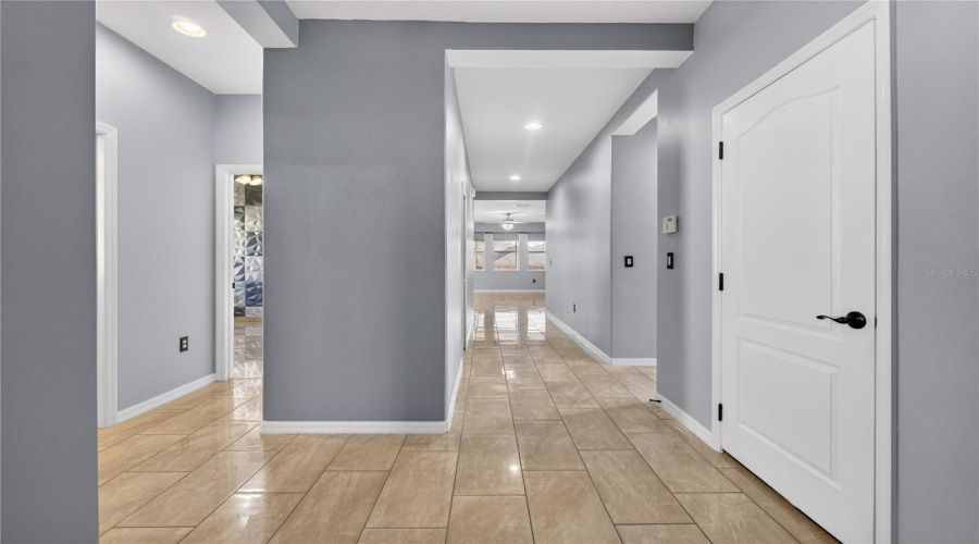 DAVENPORT, Florida 33837, 4 Bedrooms Bedrooms, ,2 BathroomsBathrooms,Residential,For Sale,BRIDGEFORD CROSSING,0,MFRS5143952