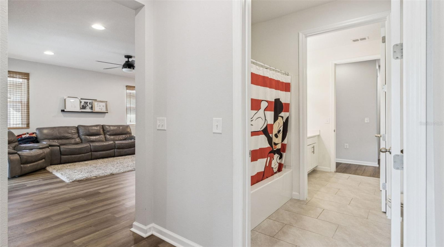 DAVENPORT, Florida 33837, 4 Bedrooms Bedrooms, ,2 BathroomsBathrooms,Residential,For Sale,BUCHANNAN,0,MFRO6384072