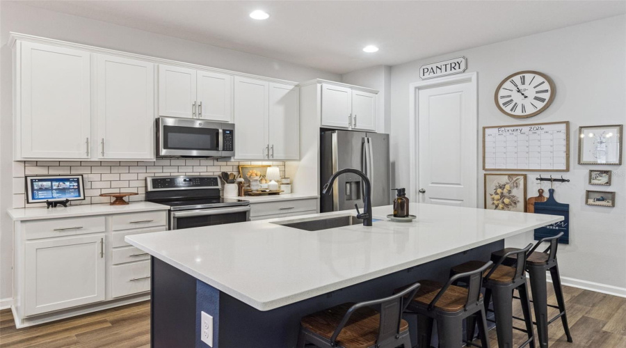 DAVENPORT, Florida 33837, 4 Bedrooms Bedrooms, ,2 BathroomsBathrooms,Residential,For Sale,BUCHANNAN,0,MFRO6384072