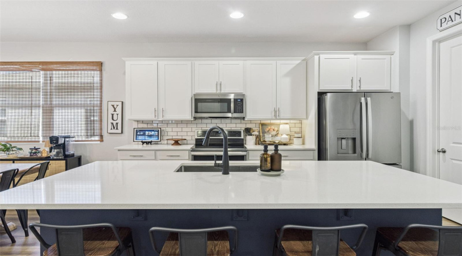 DAVENPORT, Florida 33837, 4 Bedrooms Bedrooms, ,2 BathroomsBathrooms,Residential,For Sale,BUCHANNAN,0,MFRO6384072