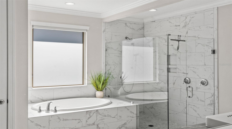 ORLANDO, Florida 32836, 4 Bedrooms Bedrooms, ,3 BathroomsBathrooms,Residential,For Sale,ROYAL CYPRESS,0,MFRO6383864