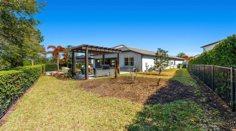 Fully fenced green space