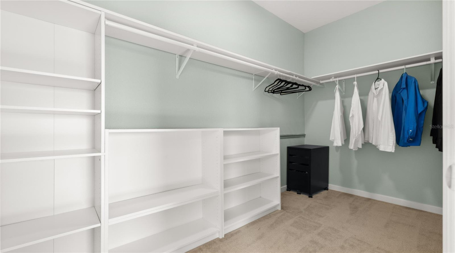 KISSIMMEE, Florida 34746, 5 Bedrooms Bedrooms, ,3 BathroomsBathrooms,Residential,For Sale,WINDWARD OAKS,0,MFRO6383771