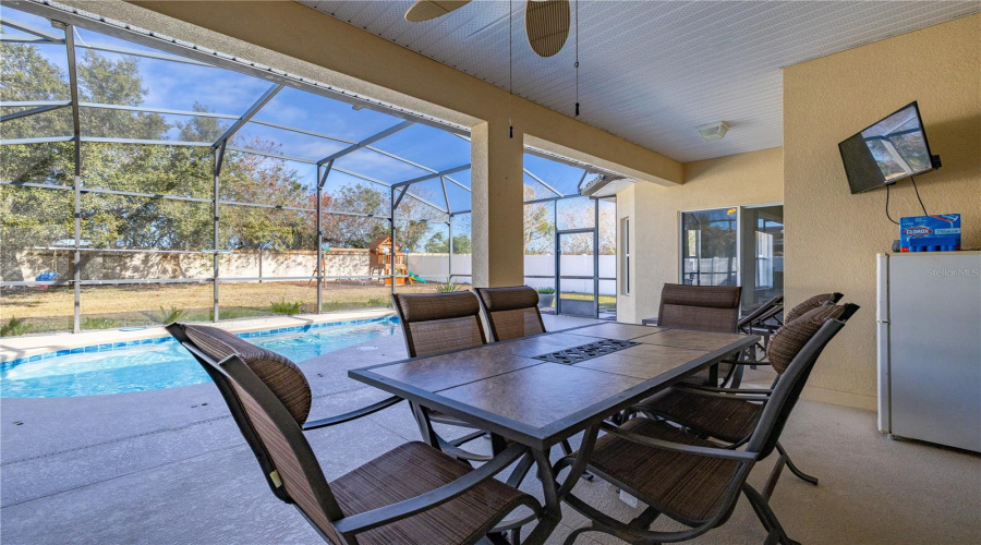 KISSIMMEE, Florida 34746, 5 Bedrooms Bedrooms, ,3 BathroomsBathrooms,Residential,For Sale,WINDWARD OAKS,0,MFRO6383771