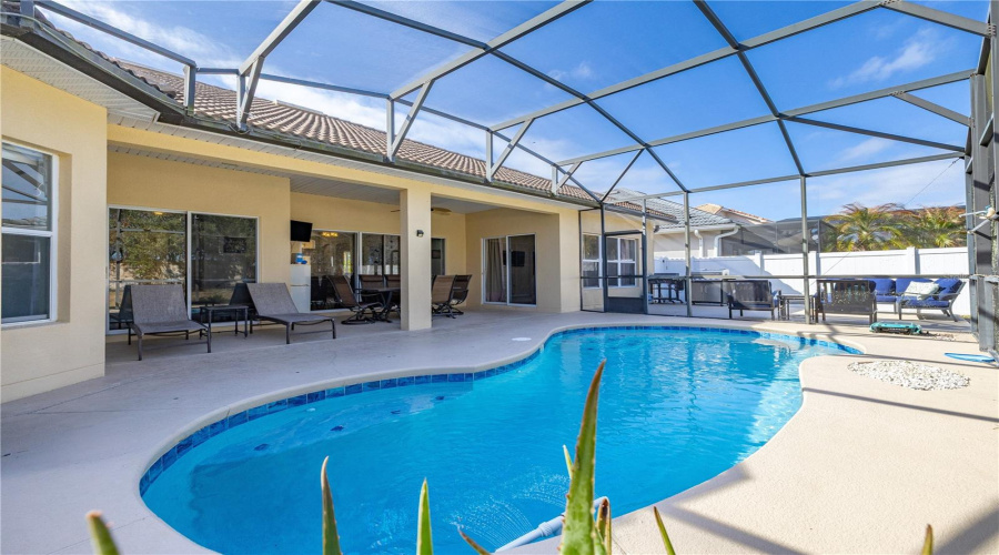 KISSIMMEE, Florida 34746, 5 Bedrooms Bedrooms, ,3 BathroomsBathrooms,Residential,For Sale,WINDWARD OAKS,0,MFRO6383771