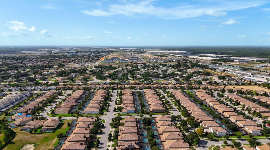 DAVENPORT, Florida 33896, 8 Bedrooms Bedrooms, ,5 BathroomsBathrooms,Residential,For Sale,WEXFORD,0,MFRO6240717