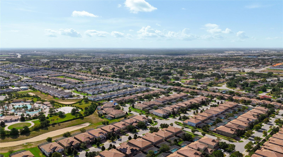 DAVENPORT, Florida 33896, 8 Bedrooms Bedrooms, ,5 BathroomsBathrooms,Residential,For Sale,WEXFORD,0,MFRO6240717