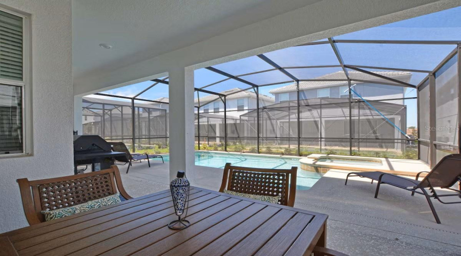 KISSIMMEE, Florida 34746, 6 Bedrooms Bedrooms, ,5 BathroomsBathrooms,Residential,For Sale,KINGS CASTLE,0,MFRO6369737