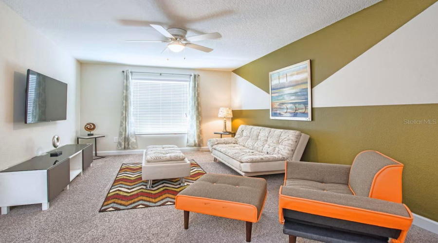 KISSIMMEE, Florida 34746, 6 Bedrooms Bedrooms, ,5 BathroomsBathrooms,Residential,For Sale,KINGS CASTLE,0,MFRO6369737