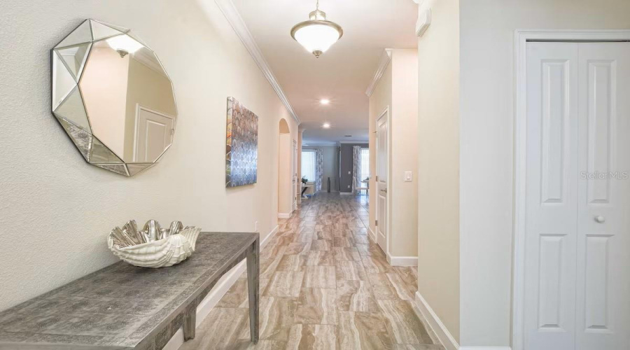 KISSIMMEE, Florida 34746, 6 Bedrooms Bedrooms, ,5 BathroomsBathrooms,Residential,For Sale,KINGS CASTLE,0,MFRO6369737