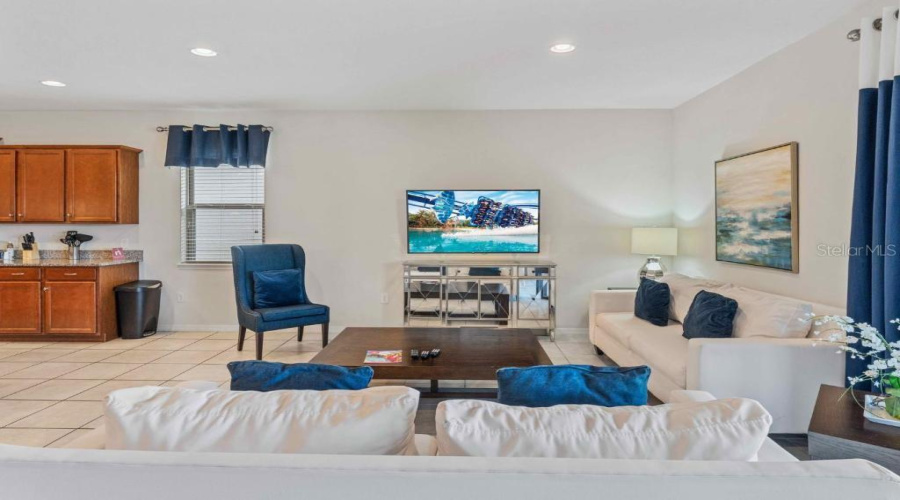 KISSIMMEE, Florida 34747, 8 Bedrooms Bedrooms, ,6 BathroomsBathrooms,Residential,For Sale,MACAPA,0,MFRO6384144