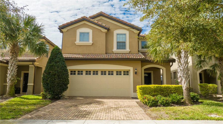 KISSIMMEE, Florida 34747, 6 Bedrooms Bedrooms, ,4 BathroomsBathrooms,Residential,For Sale,RHODES,0,MFRO6381275