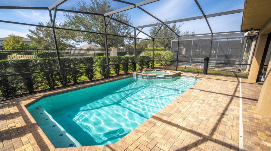 KISSIMMEE, Florida 34747, 6 Bedrooms Bedrooms, ,4 BathroomsBathrooms,Residential,For Sale,RHODES,0,MFRO6381275