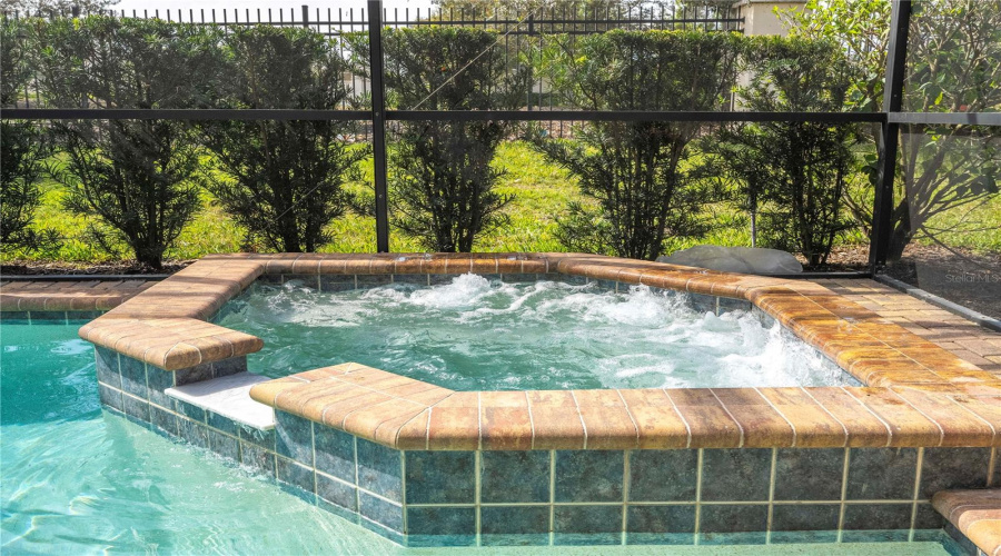 KISSIMMEE, Florida 34747, 6 Bedrooms Bedrooms, ,4 BathroomsBathrooms,Residential,For Sale,RHODES,0,MFRO6381275