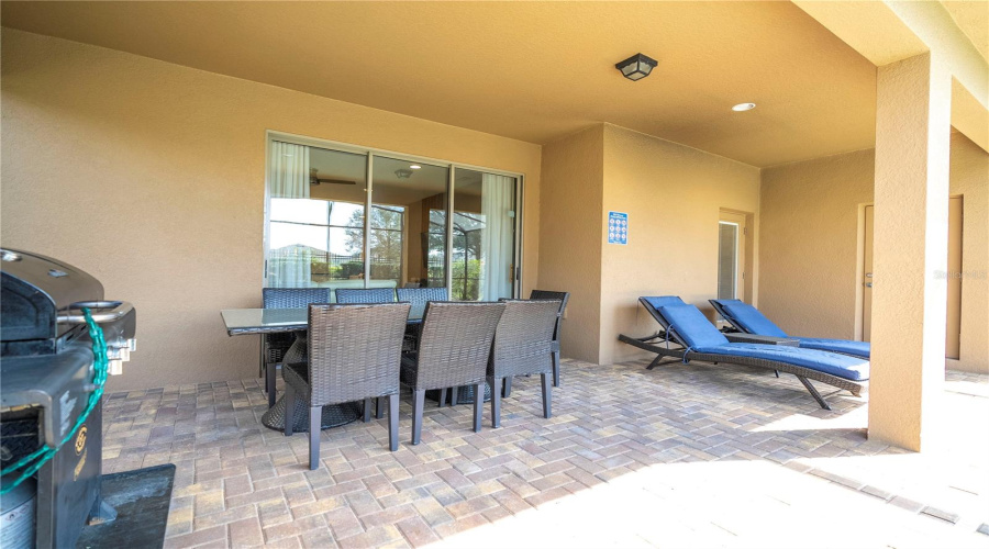 KISSIMMEE, Florida 34747, 6 Bedrooms Bedrooms, ,4 BathroomsBathrooms,Residential,For Sale,RHODES,0,MFRO6381275