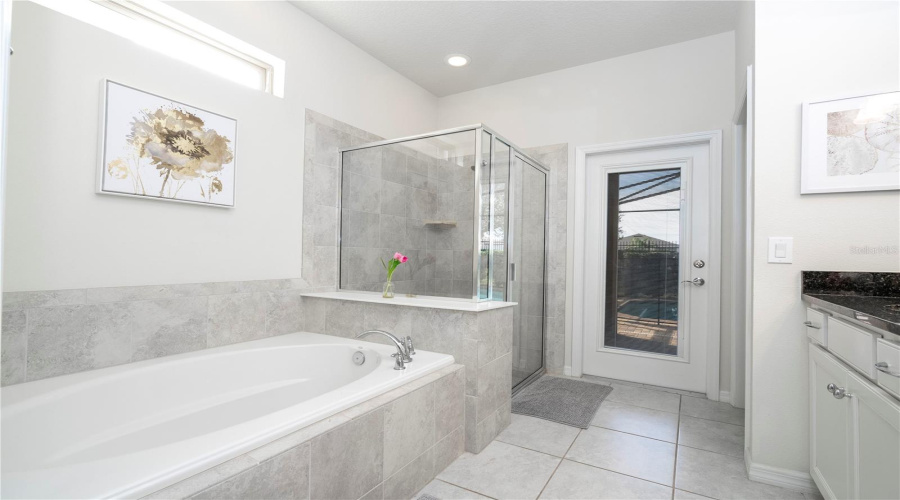 KISSIMMEE, Florida 34747, 6 Bedrooms Bedrooms, ,4 BathroomsBathrooms,Residential,For Sale,RHODES,0,MFRO6381275