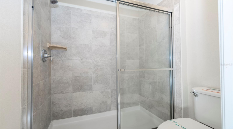 KISSIMMEE, Florida 34747, 6 Bedrooms Bedrooms, ,4 BathroomsBathrooms,Residential,For Sale,RHODES,0,MFRO6381275