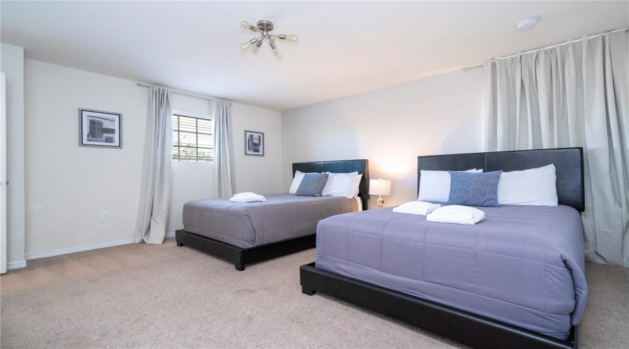 KISSIMMEE, Florida 34747, 6 Bedrooms Bedrooms, ,4 BathroomsBathrooms,Residential,For Sale,RHODES,0,MFRO6381275