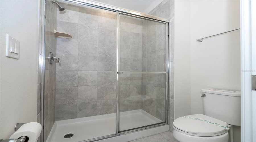 KISSIMMEE, Florida 34747, 6 Bedrooms Bedrooms, ,4 BathroomsBathrooms,Residential,For Sale,RHODES,0,MFRO6381275