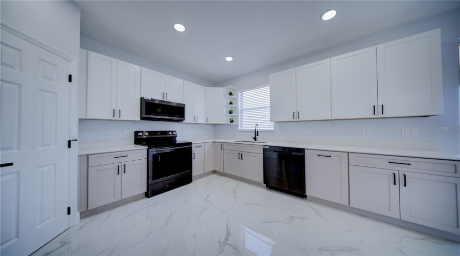 KISSIMMEE, Florida 34746, 5 Bedrooms Bedrooms, ,3 BathroomsBathrooms,Residential,For Sale,SWEETSPIRE,0,MFRS5144269