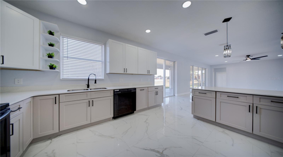 KISSIMMEE, Florida 34746, 5 Bedrooms Bedrooms, ,3 BathroomsBathrooms,Residential,For Sale,SWEETSPIRE,0,MFRS5144269