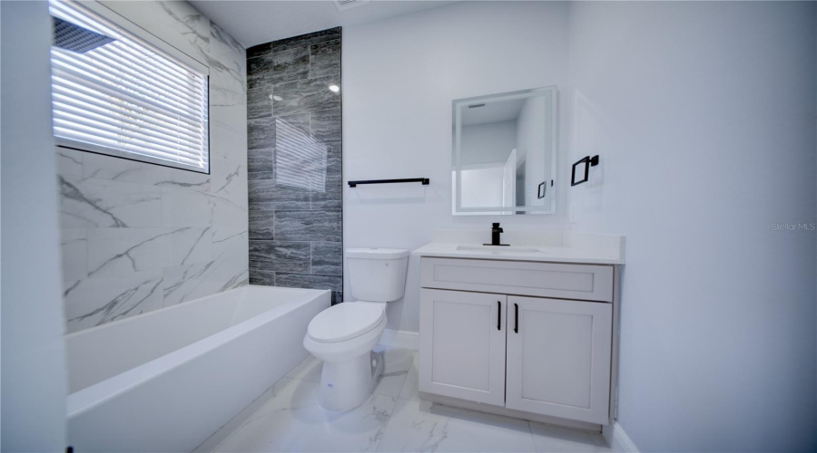 KISSIMMEE, Florida 34746, 5 Bedrooms Bedrooms, ,3 BathroomsBathrooms,Residential,For Sale,SWEETSPIRE,0,MFRS5144269