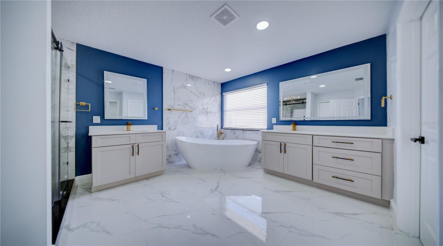 KISSIMMEE, Florida 34746, 5 Bedrooms Bedrooms, ,3 BathroomsBathrooms,Residential,For Sale,SWEETSPIRE,0,MFRS5144269