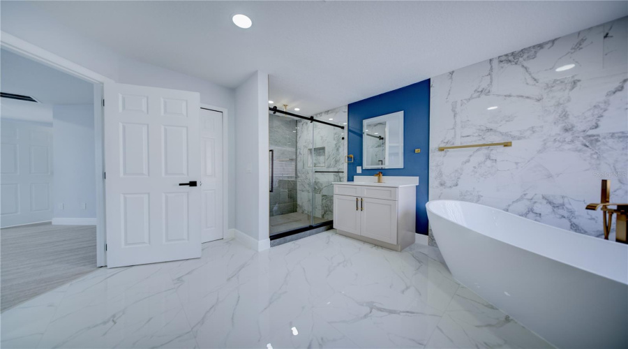 KISSIMMEE, Florida 34746, 5 Bedrooms Bedrooms, ,3 BathroomsBathrooms,Residential,For Sale,SWEETSPIRE,0,MFRS5144269