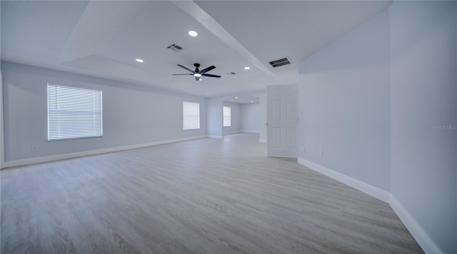 KISSIMMEE, Florida 34746, 5 Bedrooms Bedrooms, ,3 BathroomsBathrooms,Residential,For Sale,SWEETSPIRE,0,MFRS5144269