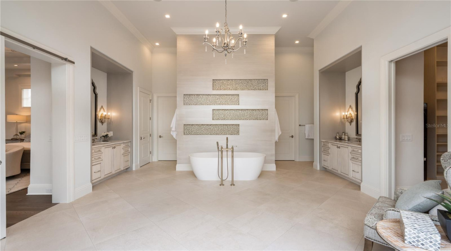 ORLANDO, Florida 32836, 5 Bedrooms Bedrooms, ,5 BathroomsBathrooms,Residential,For Sale,HYPERION,0,MFRO6381136