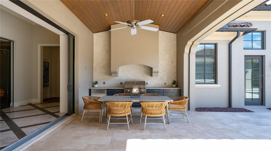 ORLANDO, Florida 32836, 5 Bedrooms Bedrooms, ,5 BathroomsBathrooms,Residential,For Sale,HYPERION,0,MFRO6381136