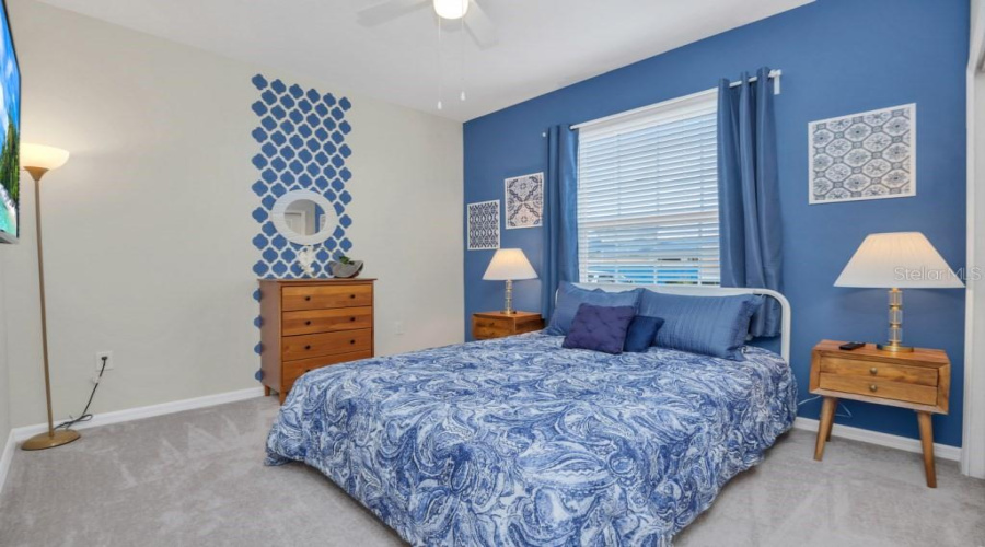 DAVENPORT, Florida 33897, 5 Bedrooms Bedrooms, ,4 BathroomsBathrooms,Residential,For Sale,LAVA TREE DR,0,MFRO6338426